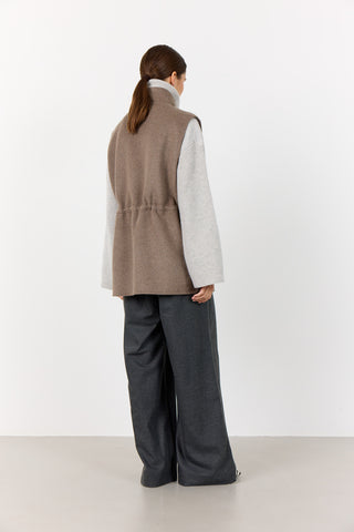 LR-OWA 30 Vest Mørk sand